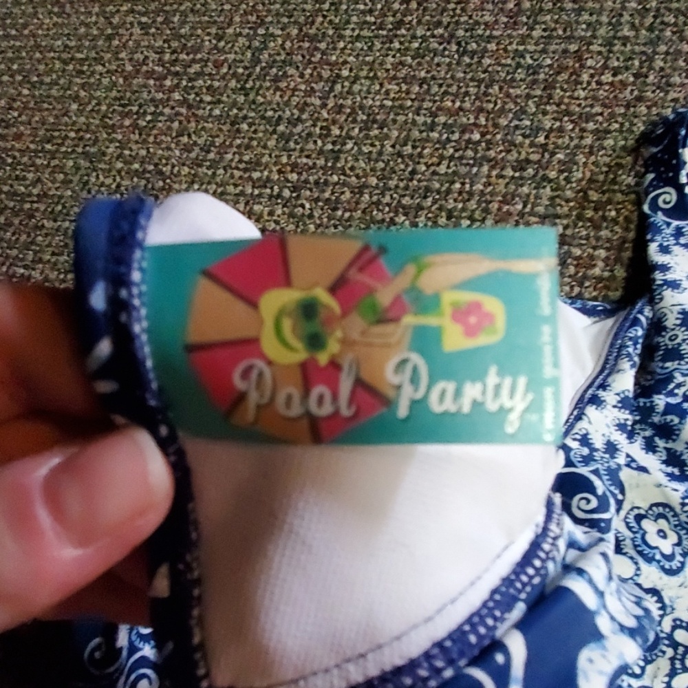 Pool party bikini - Picture 7 of 8